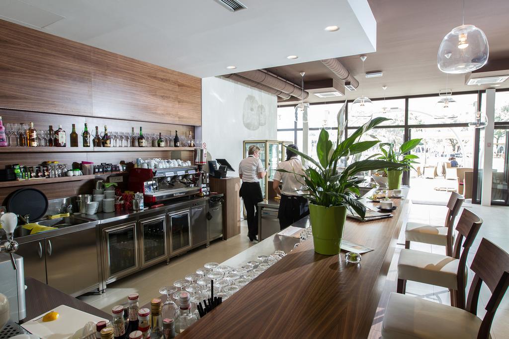קריקווניצה Hotel International מראה חיצוני תמונה