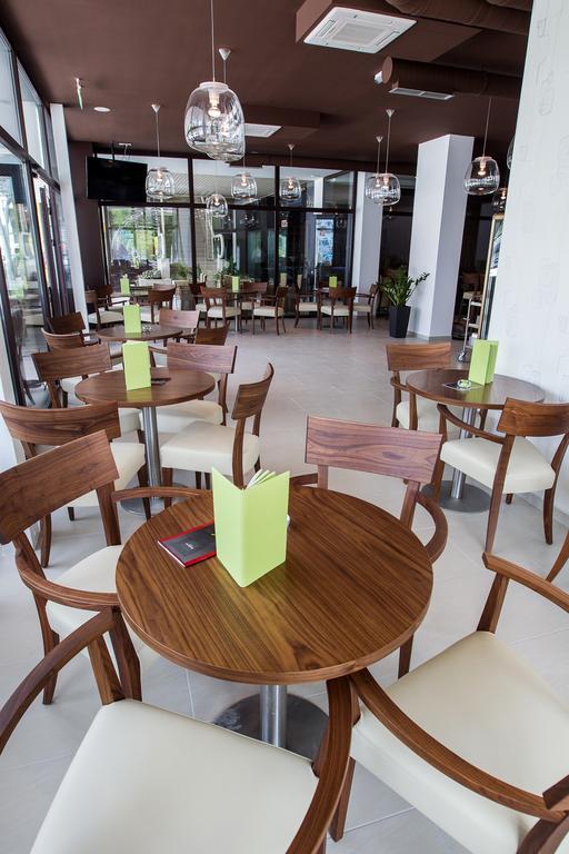 קריקווניצה Hotel International מראה חיצוני תמונה
