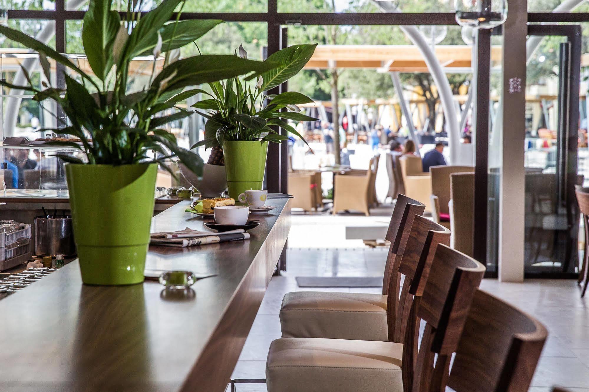 קריקווניצה Hotel International מראה חיצוני תמונה